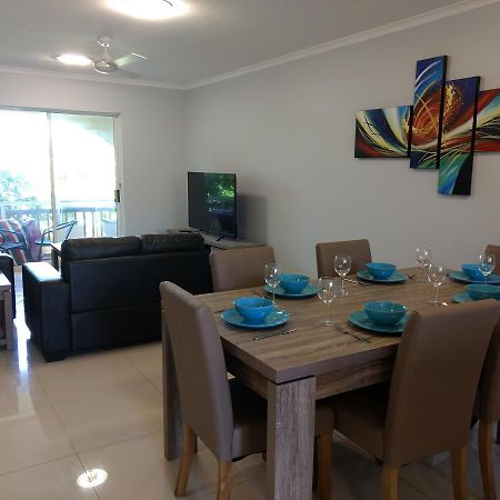 Oasis Private 2 Bed Apartment Caloundra Extérieur photo